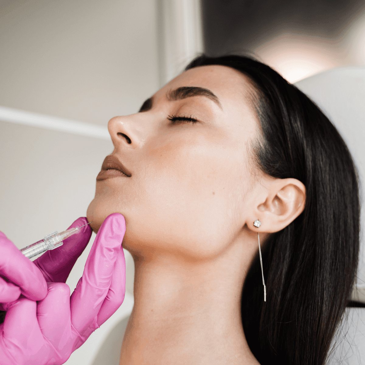 chin filler treatment